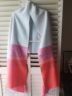 GAP Coral and Light Blue Fringed Scarf